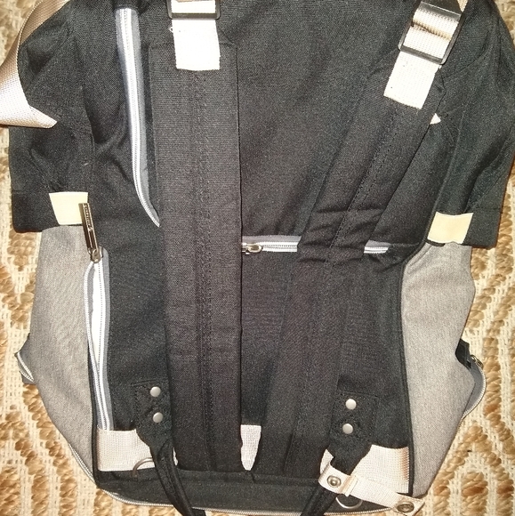 Diaper bag - Picture 3 of 3